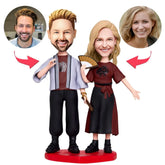 בובה זוגית בהתאמה אישית עם לבוש יפני ומניפה – עבודת יד מקורית בהשראה מזרחית